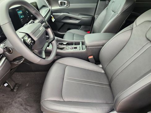 New 2026 Kia Sorento S image 9