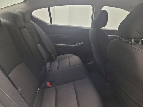 Used 2023 Nissan Altima 2.5 SV image 19