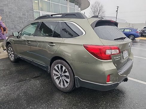 Used 2017 Subaru Outback 2.5i Limited image 3