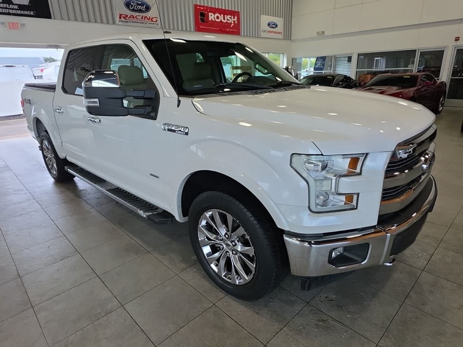 Used 2017 Ford F150 Lariat w/ Equipment Group 502A Luxury AWD/4WD image 4