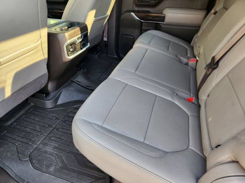 Used 2021 GMC Sierra 1500 SLT AWD/4WD image 30