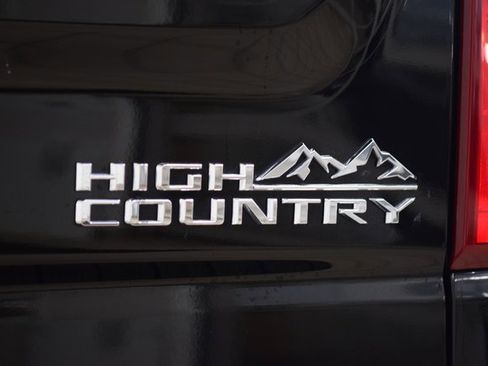 Used 2024 Chevrolet Silverado 1500 High Country w/ High Country Premium Package image 19