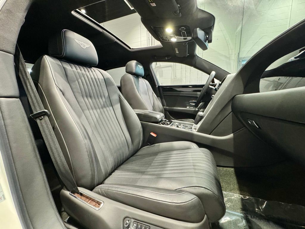 Used 2018 Bentley Flying Spur V8 AWD/4WD image 36