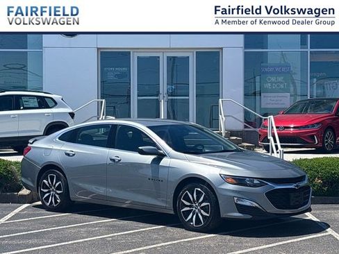 Used 2024 Chevrolet Malibu RS FWD image 1