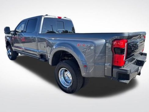 Used 2026 Ford F350 Platinum image 3