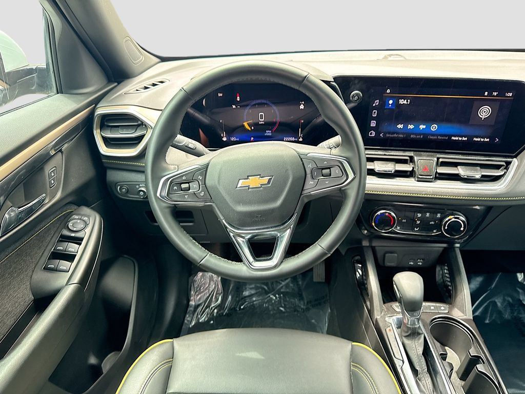 Used 2024 Chevrolet TrailBlazer ACTIV w/ Driver Confidence Package FWD image 21