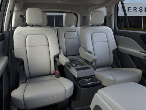 New 2026 Lincoln Aviator Reserve w/ Jet Appearance Package image 11
