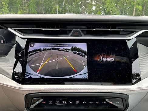 New 2026 Jeep Cherokee Limited AWD/4WD image 14