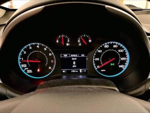 Used 2022 Chevrolet Malibu RS FWD image 19