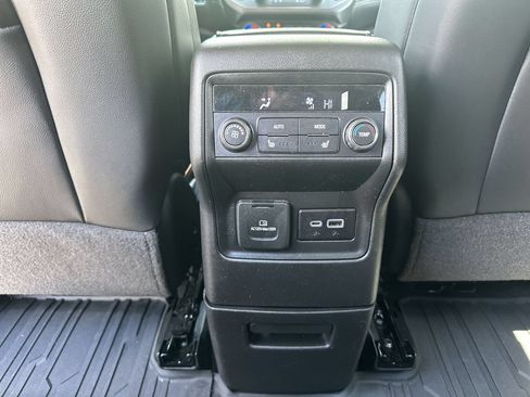 Used 2023 GMC Acadia AT4 w/ Technology Package AWD/4WD image 22