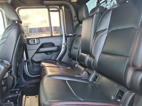 Used 2020 Jeep Gladiator Rubicon image 15