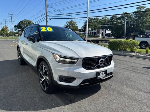Used 2020 Volvo XC40 T5 R-Design w/ Protection Package AWD/4WD image 6