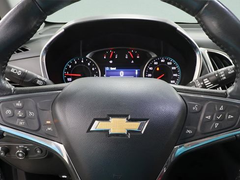 Used 2021 Chevrolet Equinox LT image 10