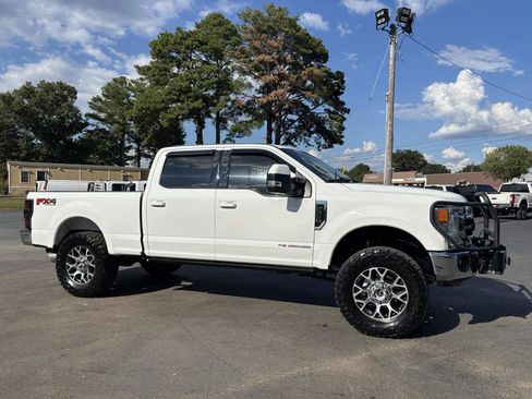 Used 2021 Ford F250 Lariat w/ Lariat Value Package AWD/4WD image 5