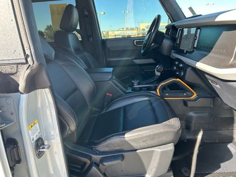 Used 2021 Ford Bronco Badlands image 23