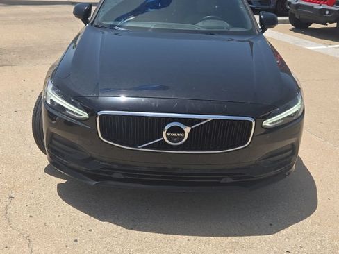 Used 2018 Volvo S90 T5 Momentum w/ Protection Package AWD/4WD image 8