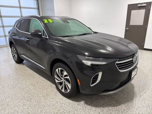 Used 2023 Buick Envision Essence image 3