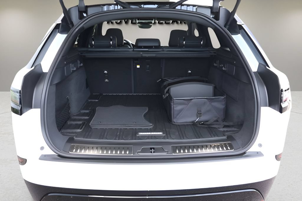 Used 2026 Land Rover Range Rover Velar Dynamic SE AWD/4WD image 15