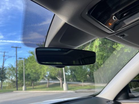 Certified 2025 Volkswagen Atlas SE w/ Panoramic Sunroof Package image 24