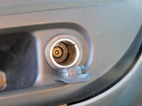 Used 2003 GMC Savana 1500 w/ Chrome Appearance Package image 16