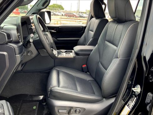 Used 2024 Toyota Land Cruiser image 8