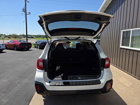 Used 2019 Subaru Outback 3.6R Limited AWD/4WD image 14