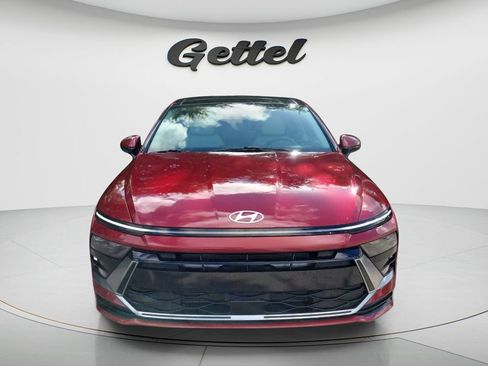 Used 2024 Hyundai Sonata SEL w/ Convenience Package FWD image 2