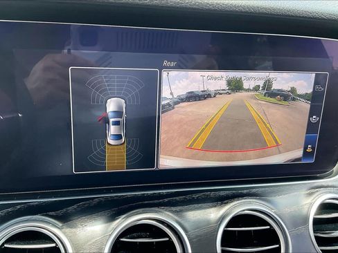 Used 2018 Mercedes-Benz E 300 image 24