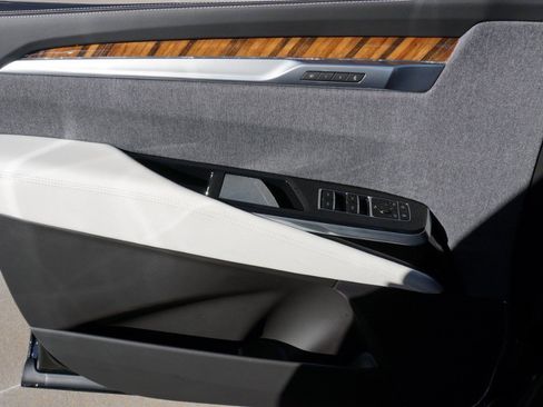 Used 2025 Cadillac Escalade Premium Luxury Platinum w/ LPO, Floor Liner Package image 22