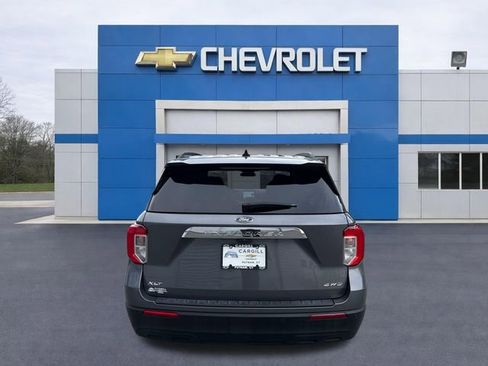 Used 2023 Ford Explorer XLT AWD/4WD image 6