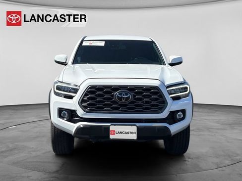 Certified 2023 Toyota Tacoma TRD Off-Road AWD/4WD image 2