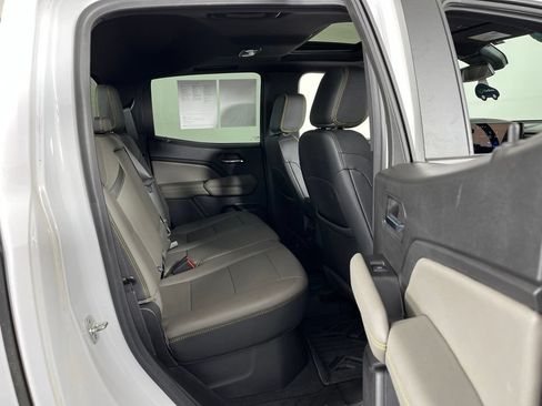 Certified 2024 Chevrolet Colorado ZR2 w/ ZR2 Convenience Package III AWD/4WD image 18