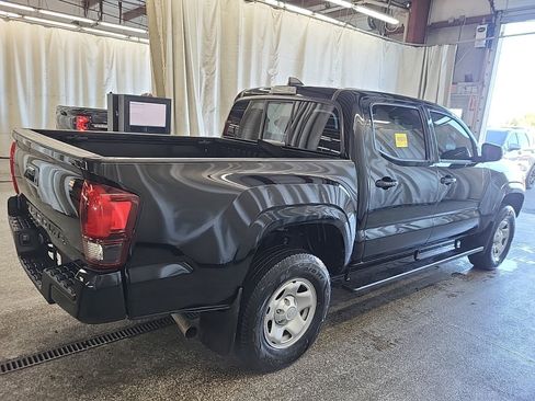 Used 2020 Toyota Tacoma SR w/ SR Convenience Package RWD image 4