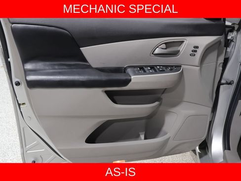 Used 2012 Honda Odyssey Touring image 11