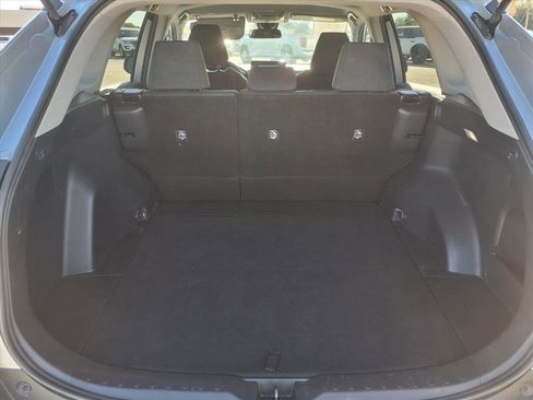 Used 2022 Toyota RAV4 LE image 10