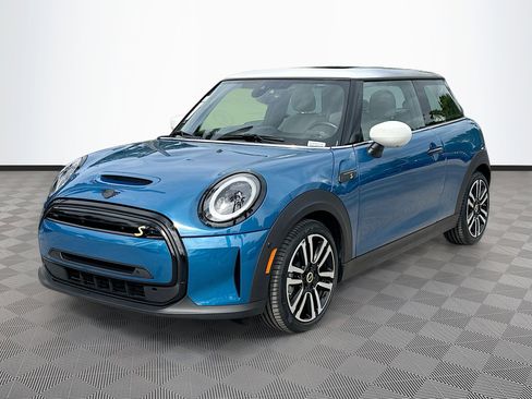 Used 2023 MINI Cooper SE image 3