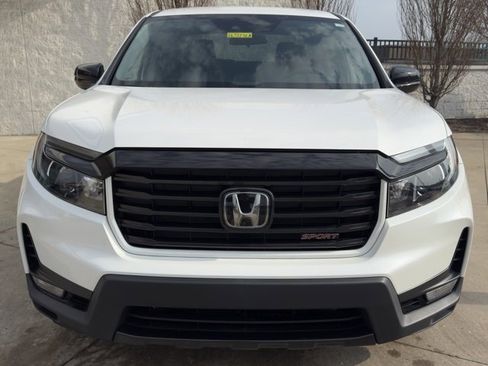 Certified 2023 Honda Ridgeline Sport image 8