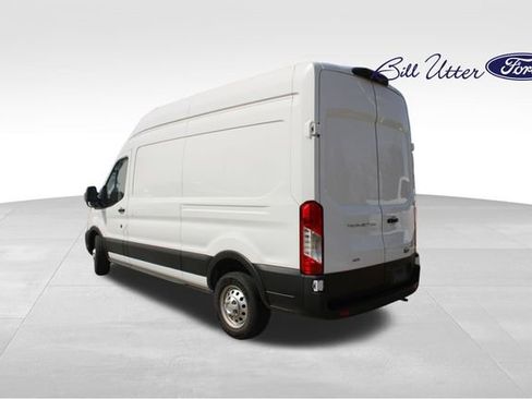 Used 2023 Ford Transit 250 148 High Roof AWD image 7