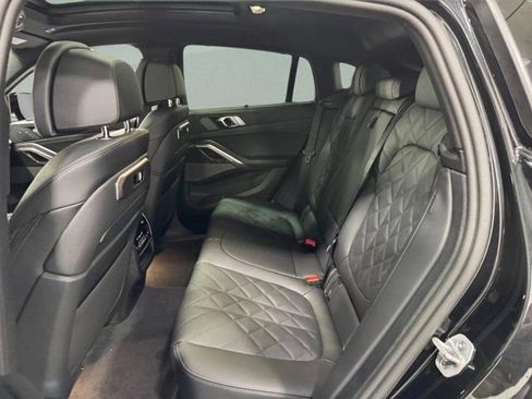 New 2026 BMW X6 xDrive40i w/ Executive Package image 10