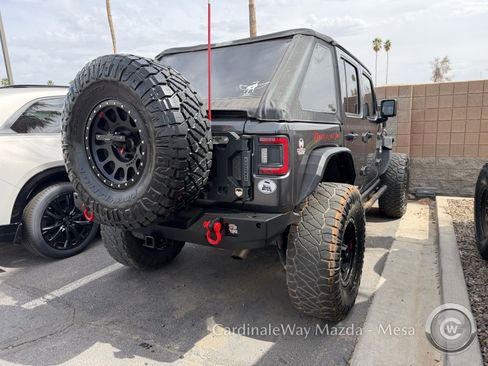 Used 2018 Jeep Wrangler Unlimited Rubicon image 3