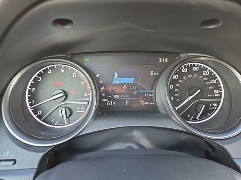 Used 2024 Toyota Camry SE image 14
