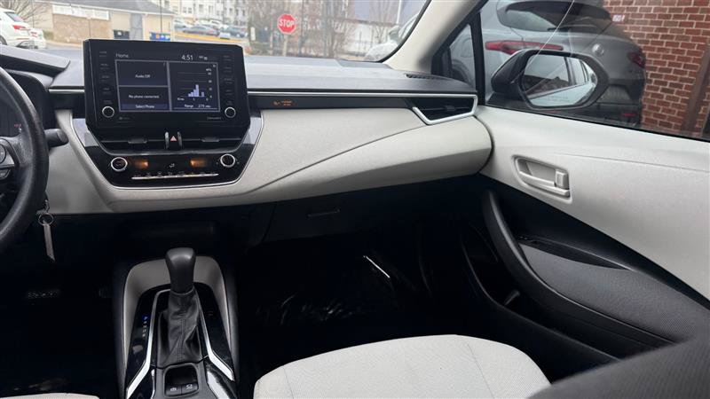 Used 2022 Toyota Corolla LE FWD image 23