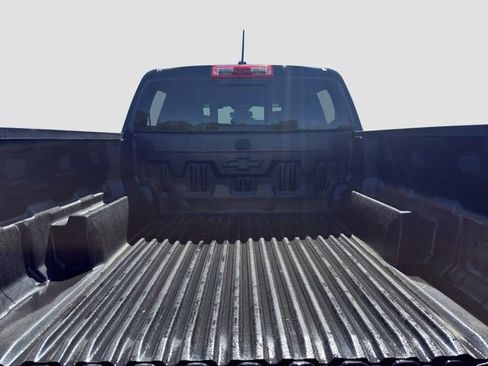Used 2024 Chevrolet Colorado Z71 w/ Z71 Convenience Package 2 AWD/4WD image 34
