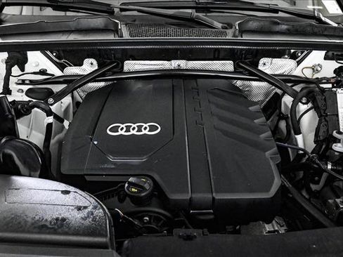 Certified 2025 Audi Q5 2.0T Premium Plus w/ Premium Plus Package image 24