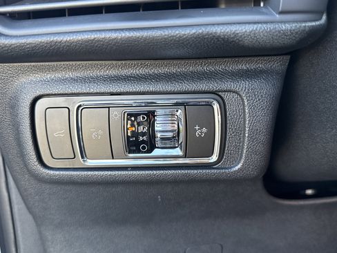 Used 2023 Lincoln Corsair Reserve w/ Equipment Group 201A image 25