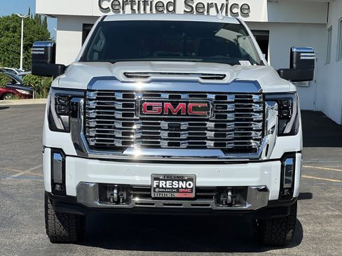 New 2026 GMC Sierra 2500 Denali w/ Denali Reserve Package AWD/4WD image 3