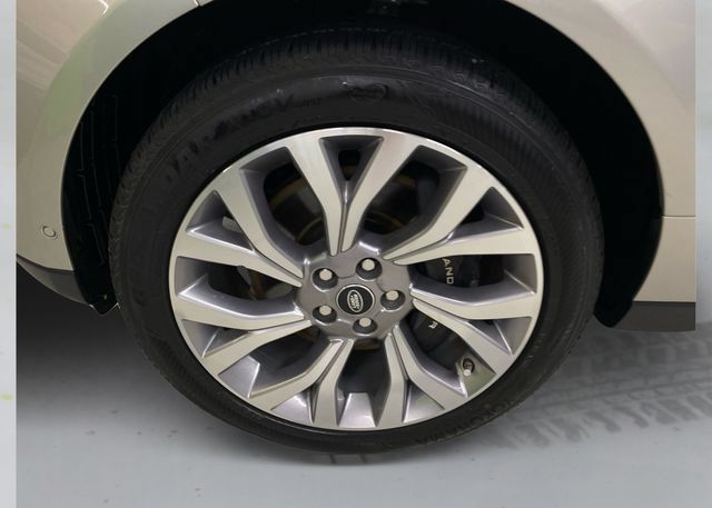 Used 2018 Land Rover Range Rover Supercharged AWD/4WD image 20