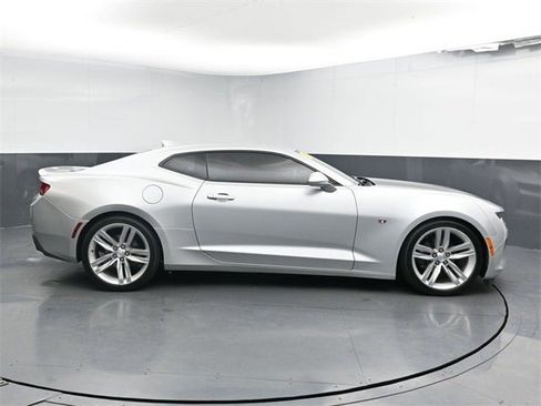 Used 2018 Chevrolet Camaro LT w/ RS Package image 15