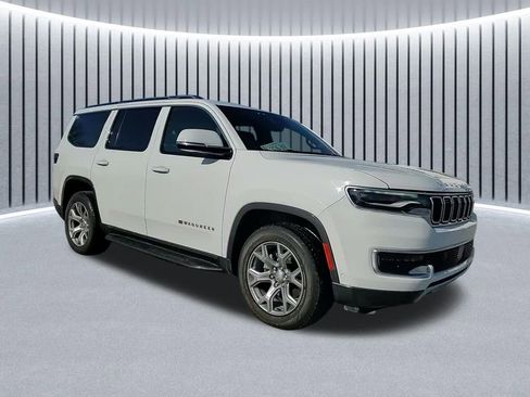 Used 2022 Jeep Wagoneer Series II AWD/4WD image 1