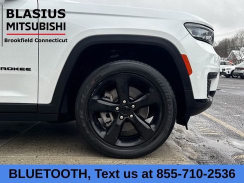 Used 2021 Jeep Grand Cherokee L Laredo image 9